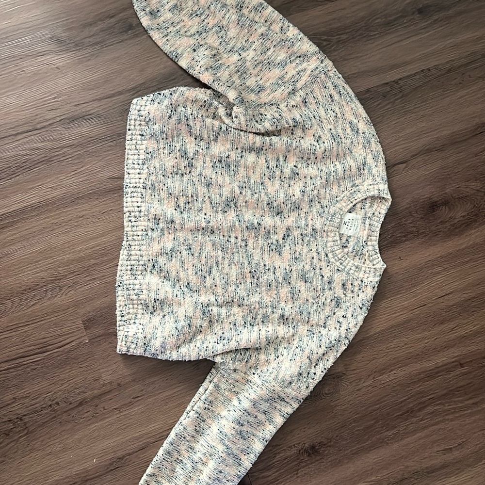 Billabong size large sweater